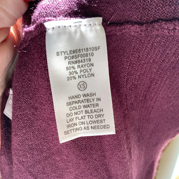 #245 Revolution Burgundy Open Front Cardigan with Button Detail Sz XS - Picture 8 of 9